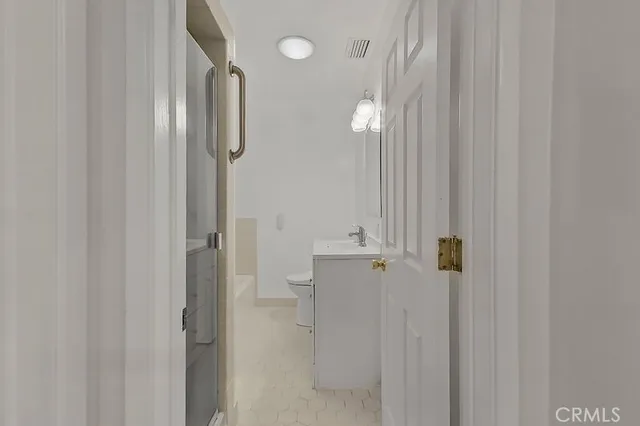 $950,000 | 4944 Coke Avenue, Lakewood, CA 90712