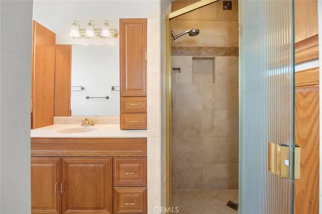 $950,000 | 4944 Coke Avenue, Lakewood, CA 90712