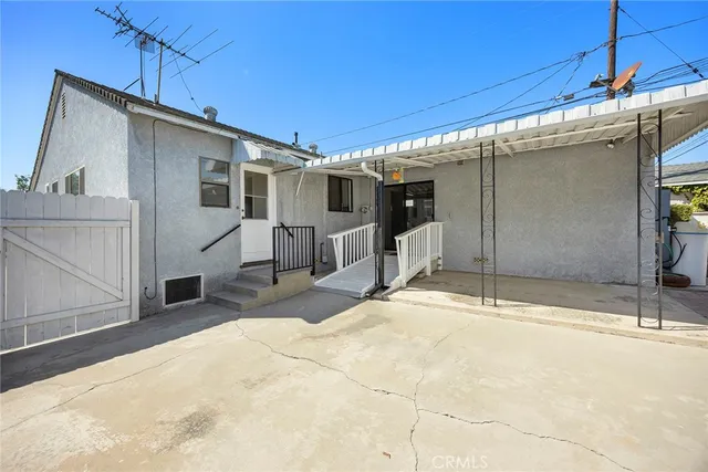 $950,000 | 4944 Coke Avenue, Lakewood, CA 90712