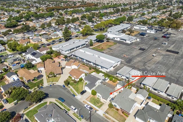 $950,000 | 4944 Coke Avenue, Lakewood, CA 90712