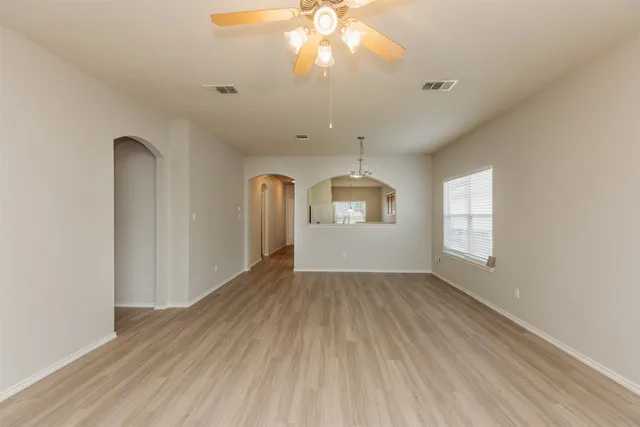 $1,695 | 13304 Marie Lane, Manor, TX 78653