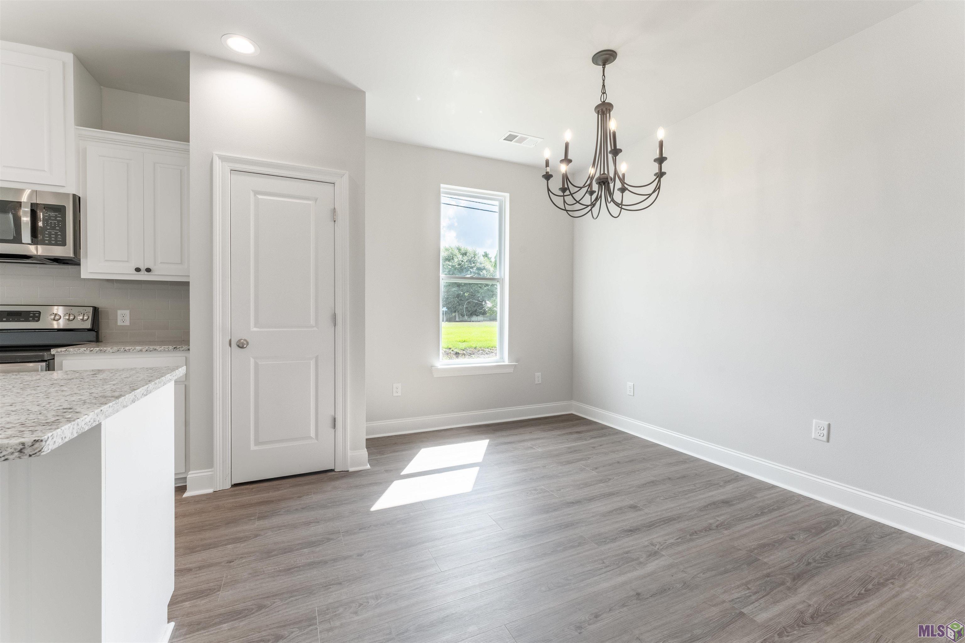 8728 Edgewater Drive Baton Rouge, LA 70820 - Photo 4 of 16 Gallery Image 4