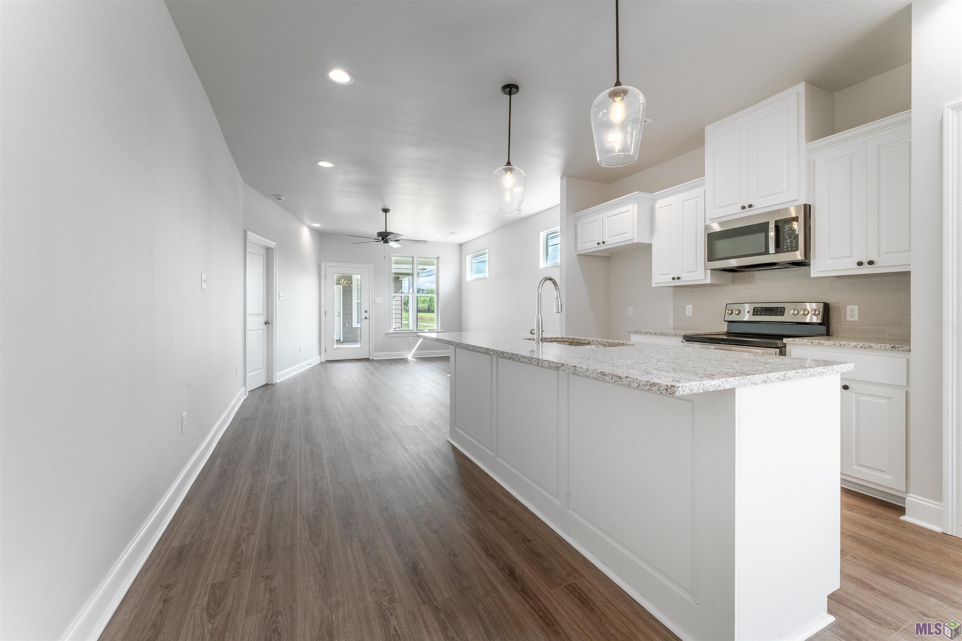 8728 Edgewater Drive Baton Rouge, LA 70820 - Photo 5 of 16 Gallery Image 5
