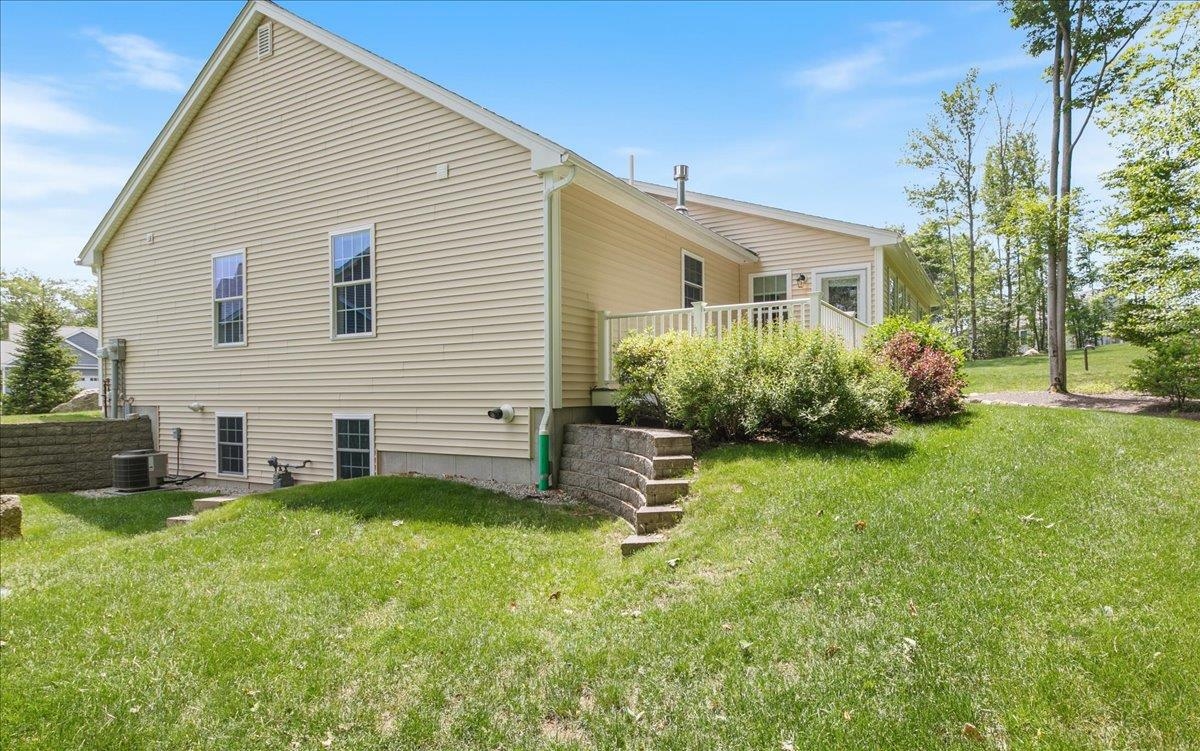 25 Ridgeview Drive Candia, NH 03034 - Photo 4 of 57