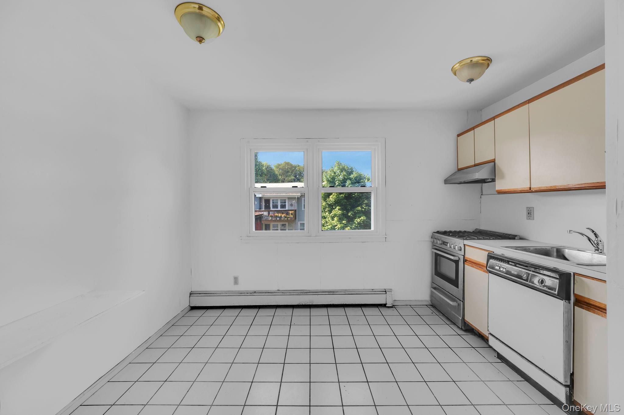 112 Cardinal Lane, Unit 2A Islip, NY 11751 - Photo 9 of 14 Gallery Image 9