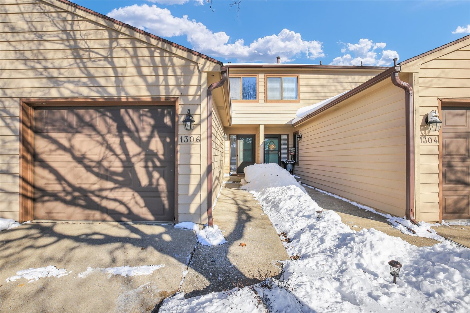 1306 Lancaster Drive Champaign, IL 61821 - Photo 5 of 28