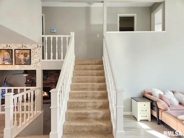 $339,000 | 316 Pinecrest Drive, Germantown Hills, IL 61548