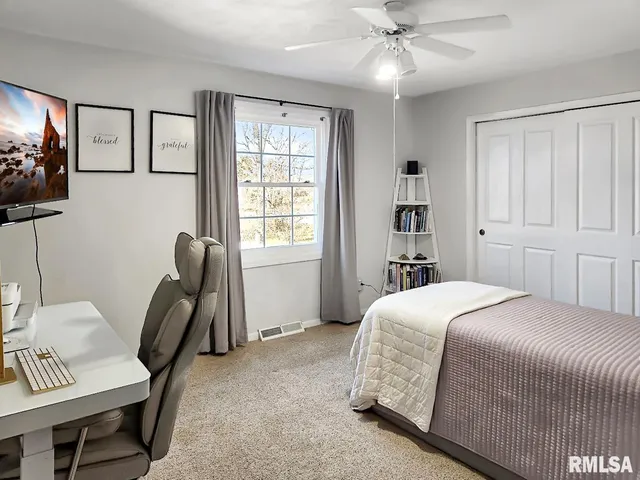 $339,000 | 316 Pinecrest Drive, Germantown Hills, IL 61548