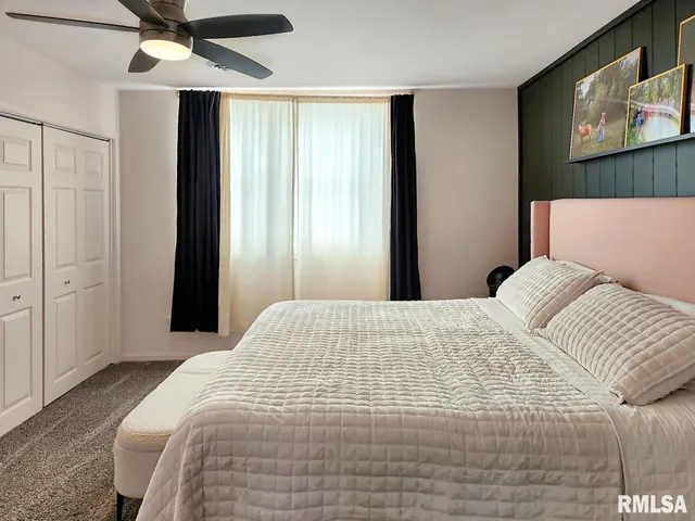 $339,000 | 316 Pinecrest Drive, Germantown Hills, IL 61548