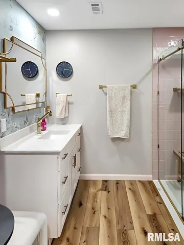 $339,000 | 316 Pinecrest Drive, Germantown Hills, IL 61548