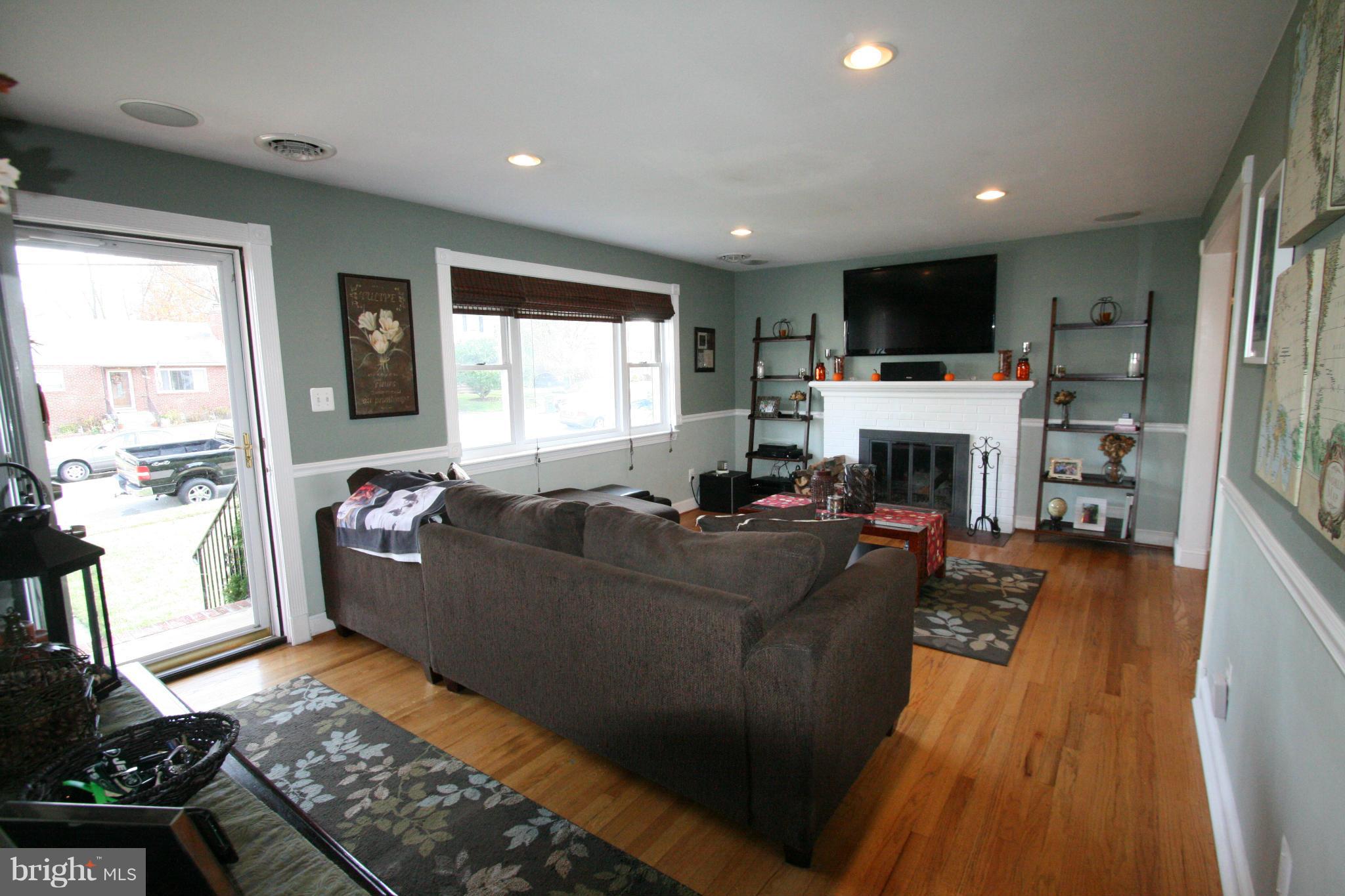 5904 Frederick Street Springfield, VA 22150 - Photo 2 of 23 So much appeal, starting with the Living Room