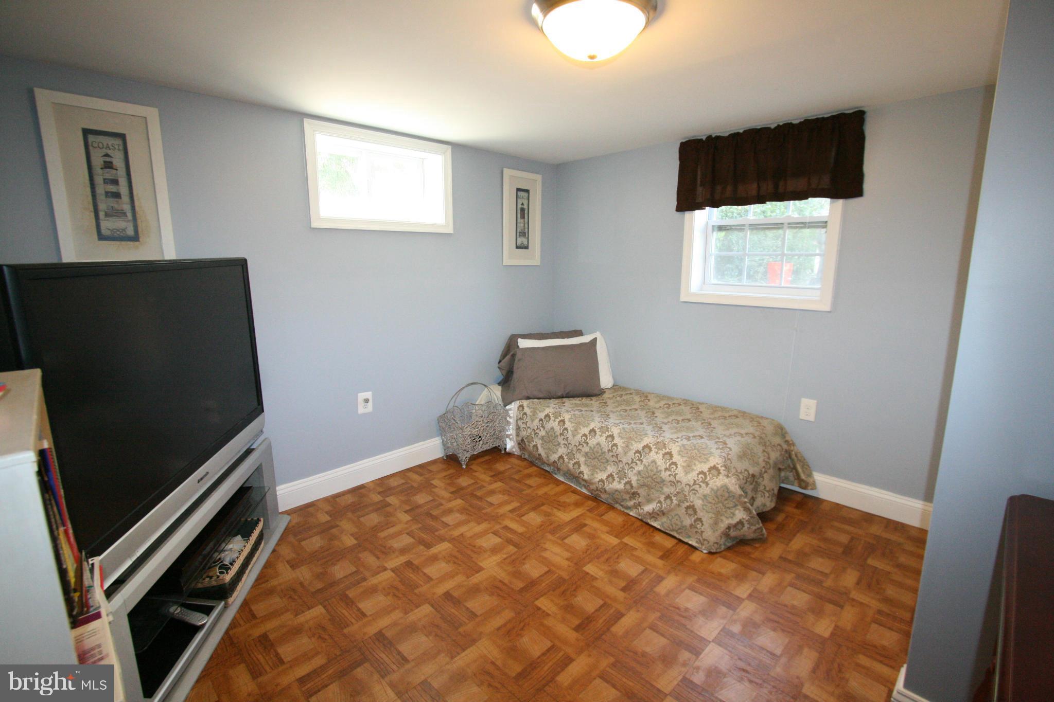 5904 Frederick Street Springfield, VA 22150 - Photo 13 of 23 Bedroom