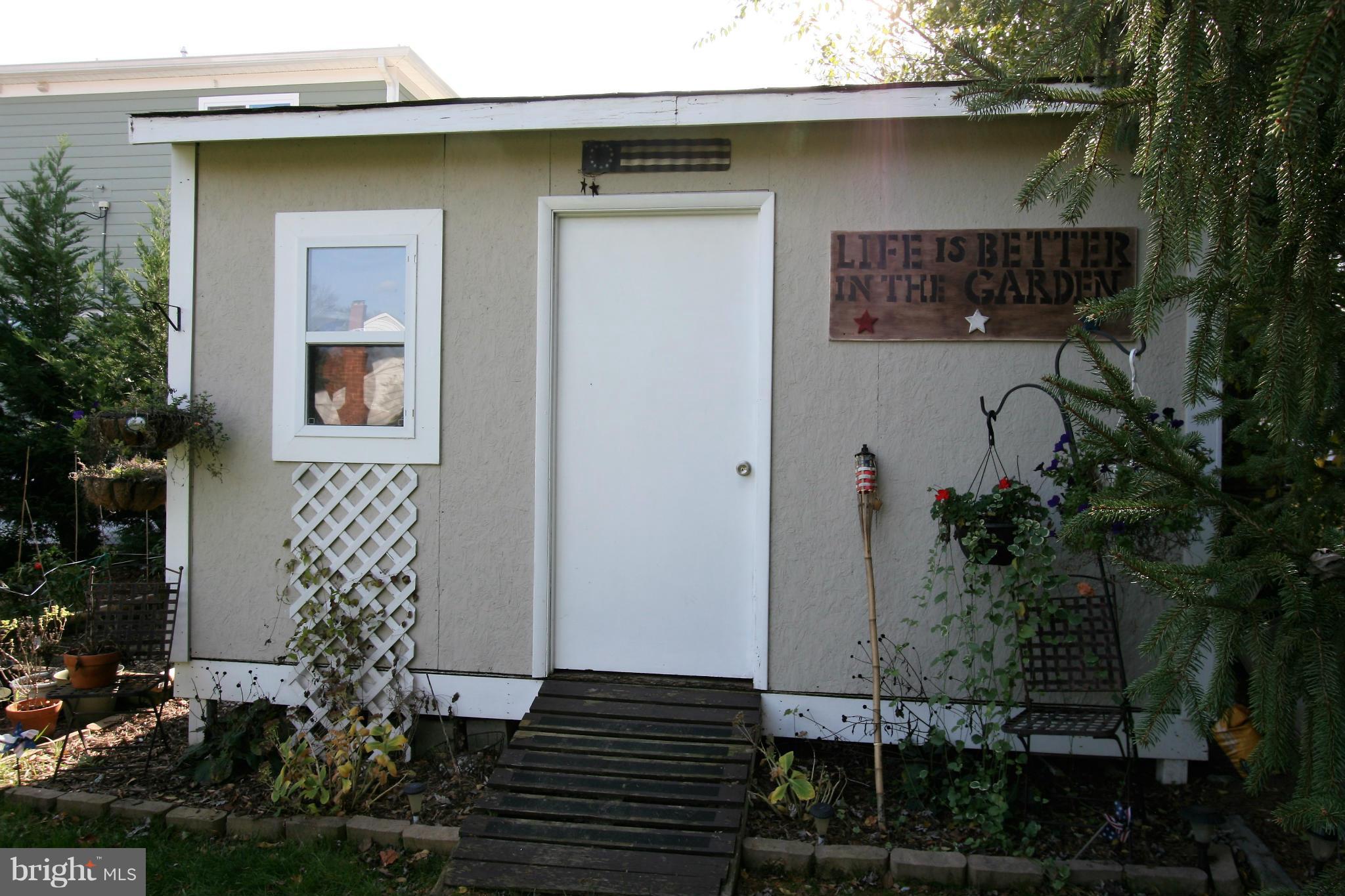 5904 Frederick Street Springfield, VA 22150 - Photo 21 of 23 Functional and Adorable Shed!
