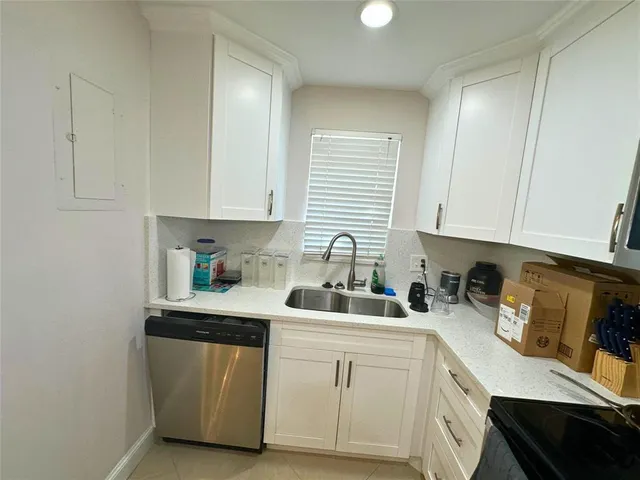 $1,900 | 2420 DC Country Club Boulevard, Unit 306, Deerfield Beach, FL 33442