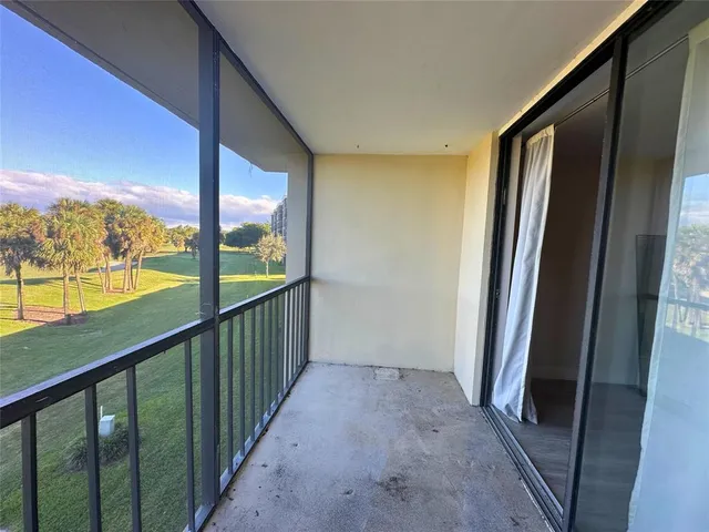 $1,900 | 2420 DC Country Club Boulevard, Unit 306, Deerfield Beach, FL 33442