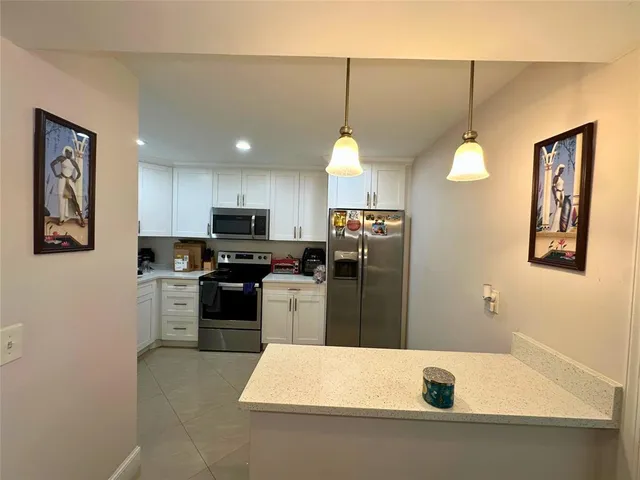 $1,900 | 2420 DC Country Club Boulevard, Unit 306, Deerfield Beach, FL 33442