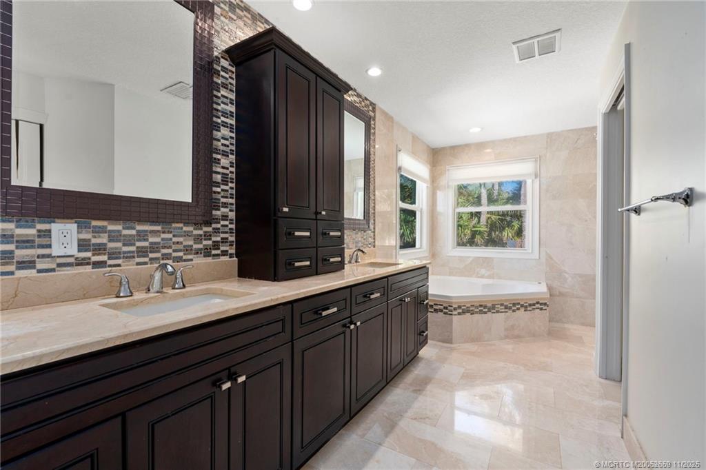 1911 Surfside Drive Fort Pierce, FL 34949 - Photo 28 of 77