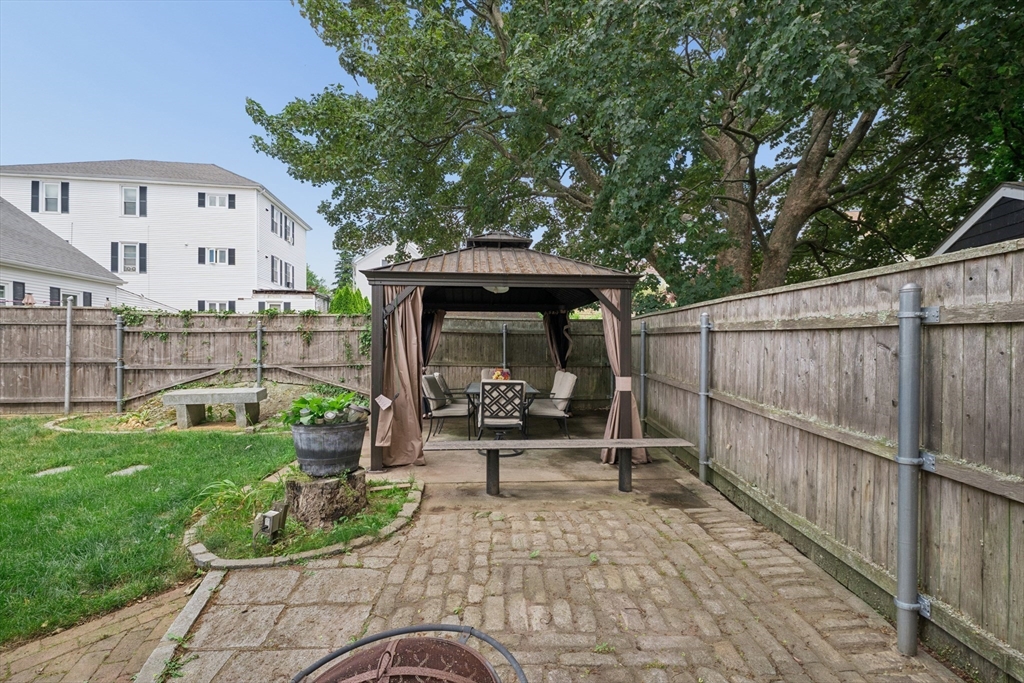 45 Bright Street Fall River, MA 02721 - Photo 5 of 26