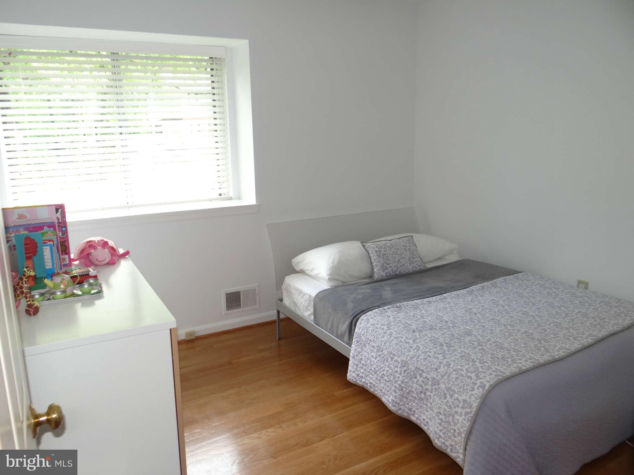 14925 Wellwood Road Silver Spring, MD 20905 - Photo 12 of 21 Bedroom