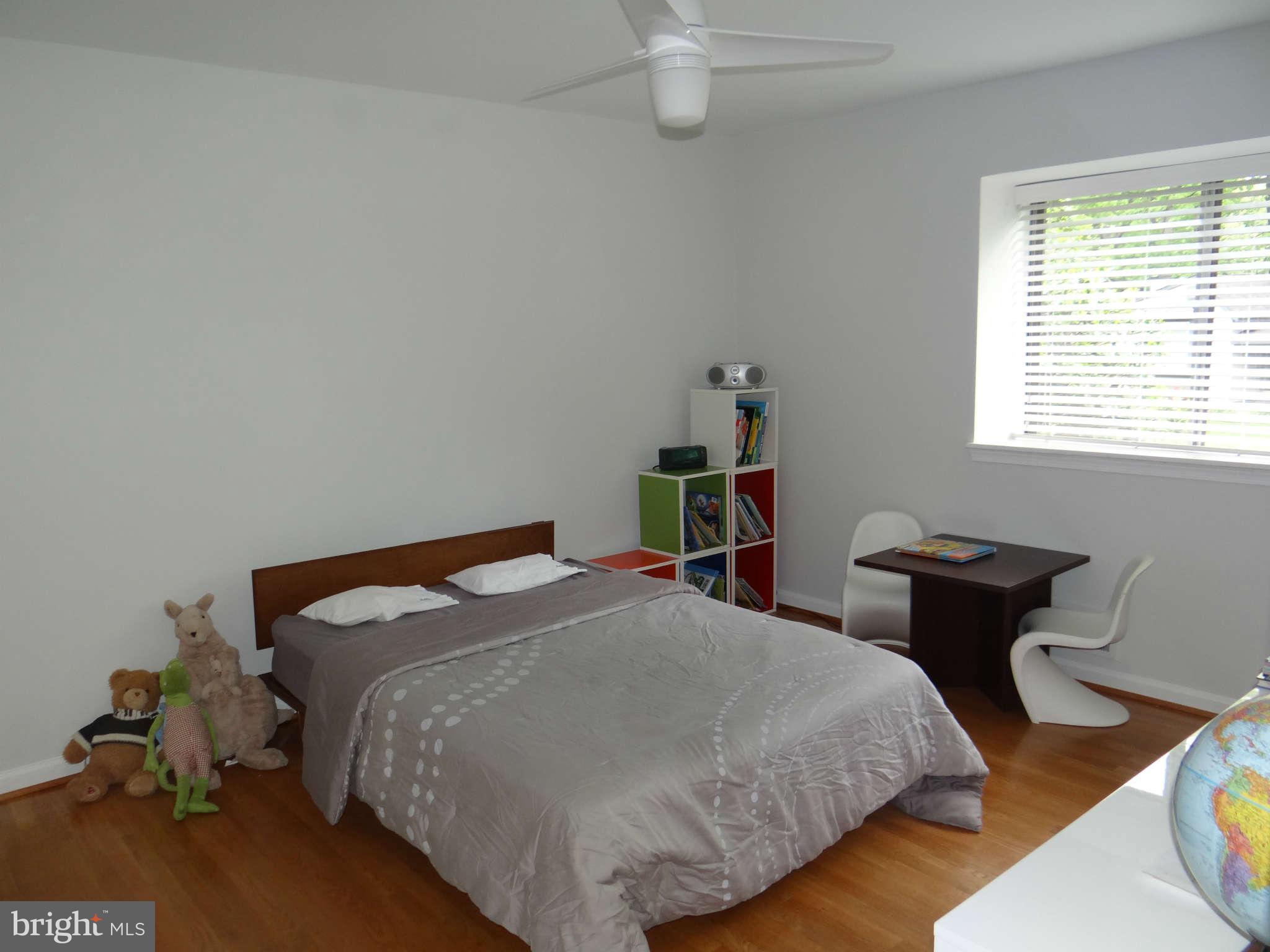 14925 Wellwood Road Silver Spring, MD 20905 - Photo 13 of 21 Bedroom
