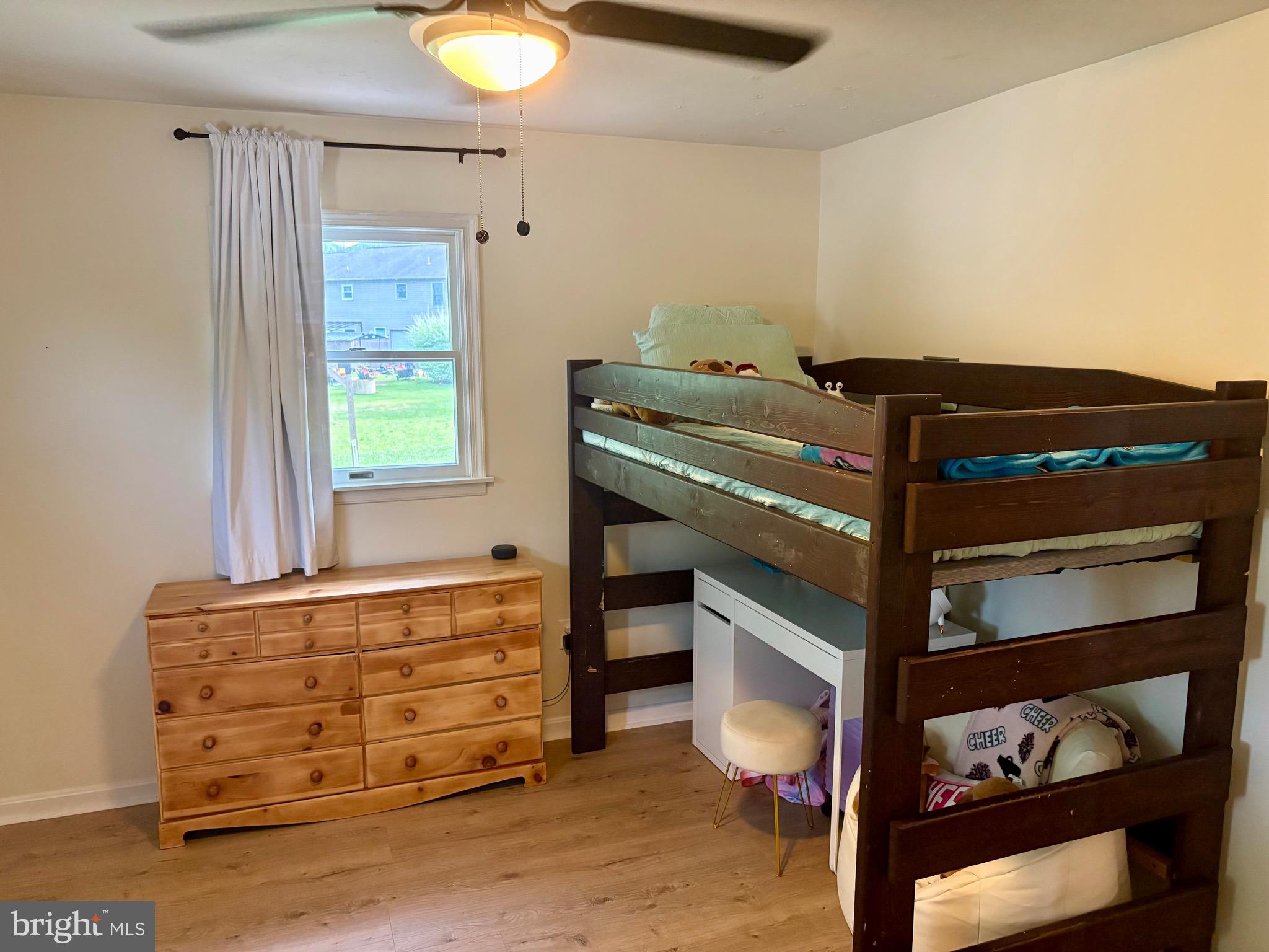 220 Boxwood Road Manchester, PA 17345 - Photo 22 of 33 Bedroom 3