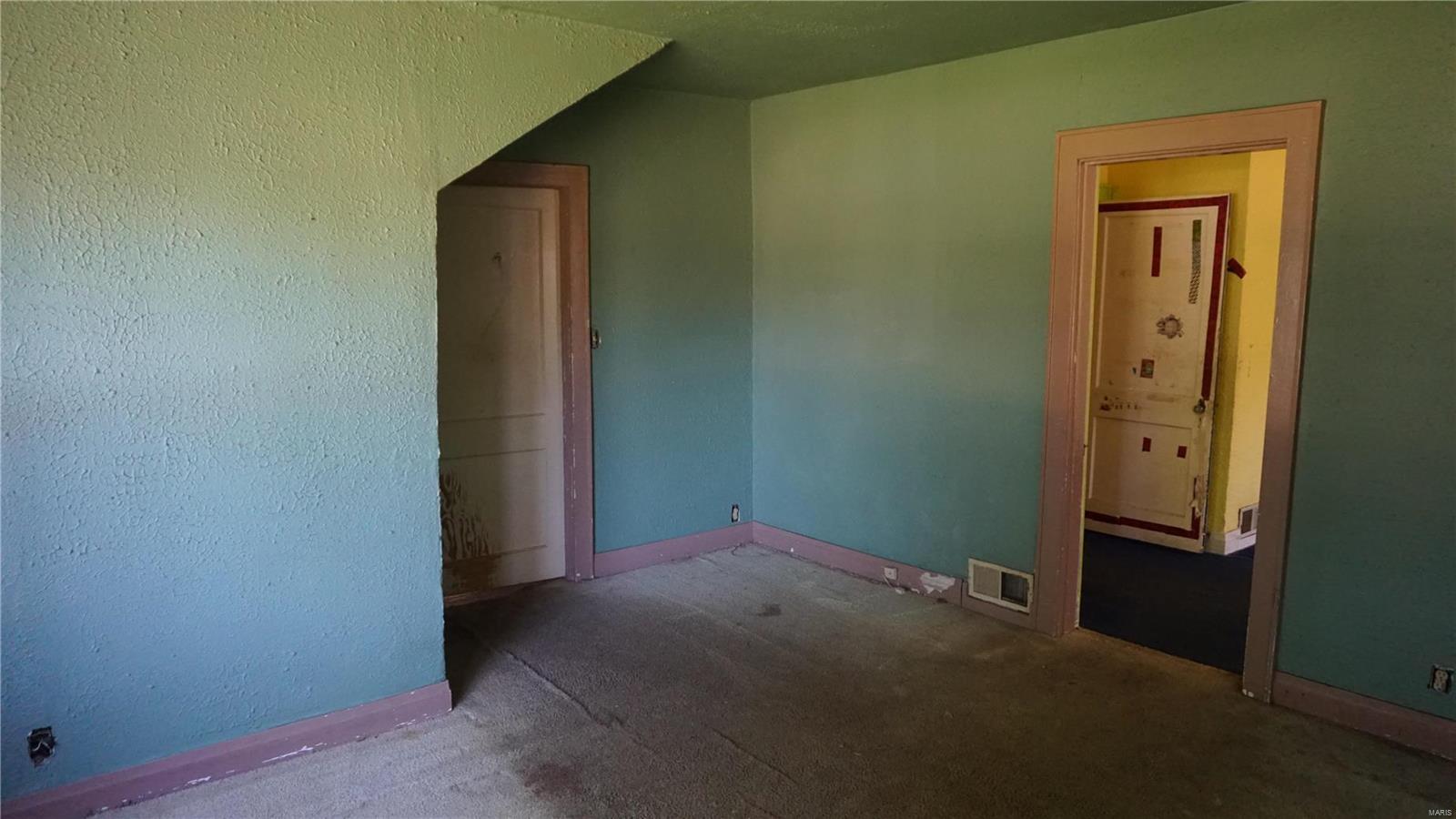 4710 Forman Road St. Louis, MO 63123 - Photo 18 of 24 Gallery Image 18