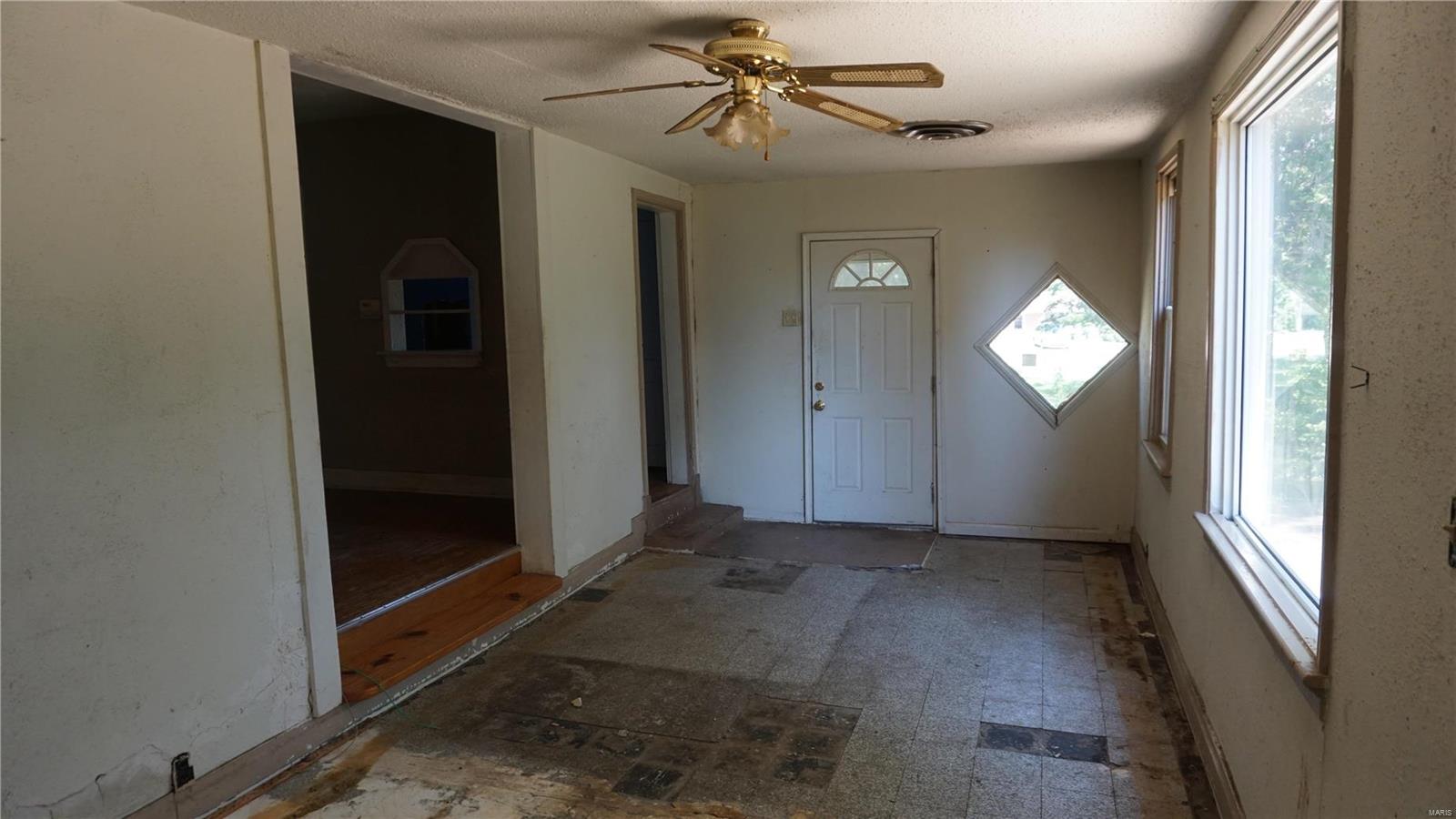 4710 Forman Road St. Louis, MO 63123 - Photo 6 of 24 Gallery Image 6