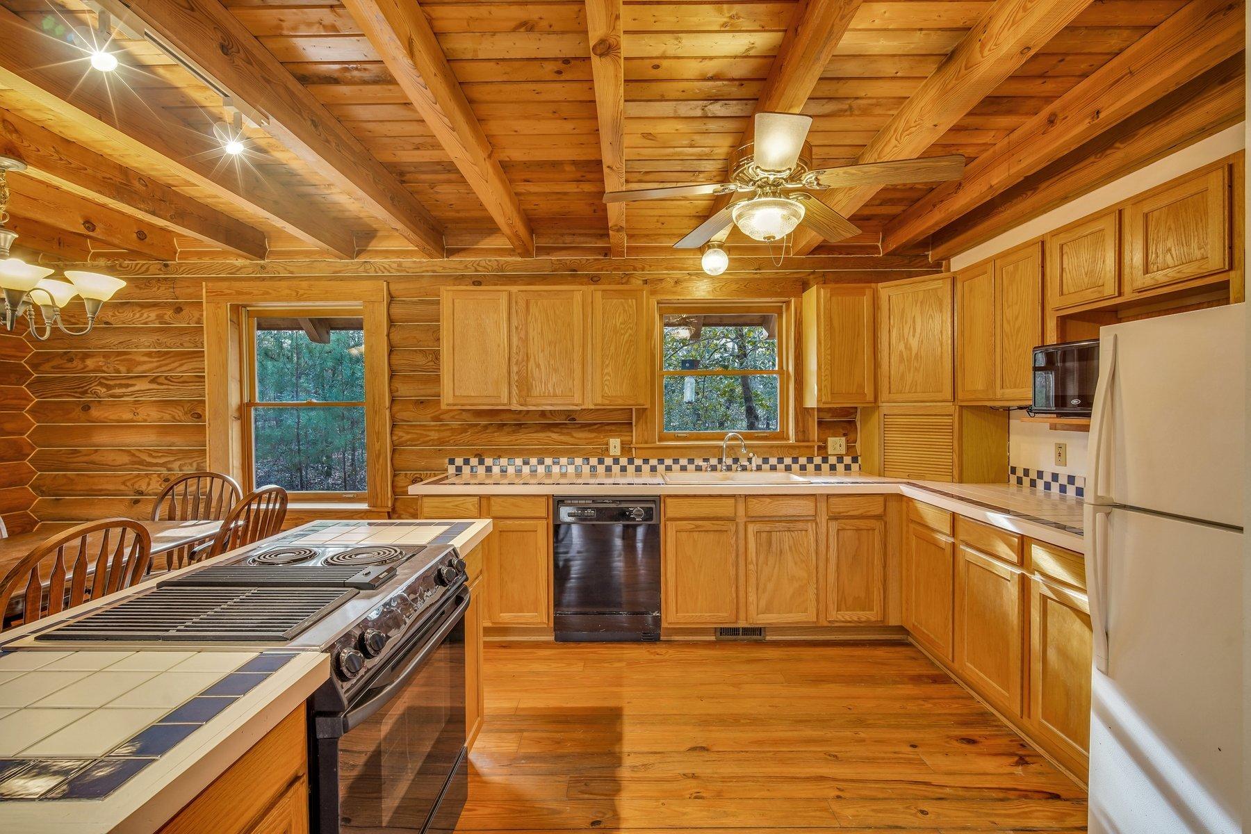 6610 Old Jacksonboro Road Ravenel, SC 29470 - Photo 11 of 57 DSC03512.jpg-SMALL
