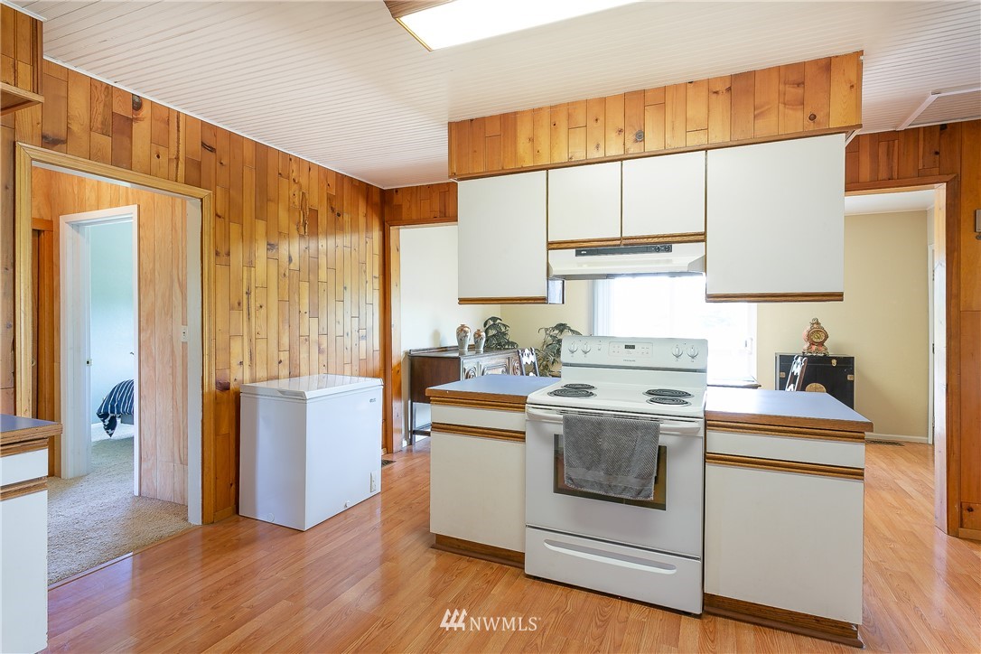 3392 East Smith Road Bellingham, WA 98226 - Photo 8 of 39 Gallery Image 8