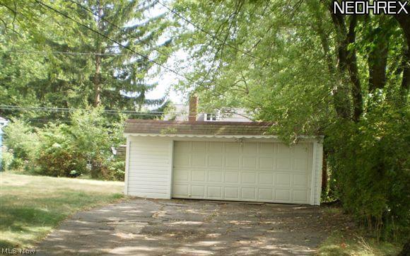 4536 Birchwold Road South Euclid, OH 44121 - Photo 15 of 15 Detached 2 car garage.