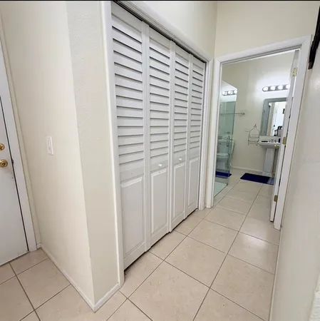 a view of entryway with white walls