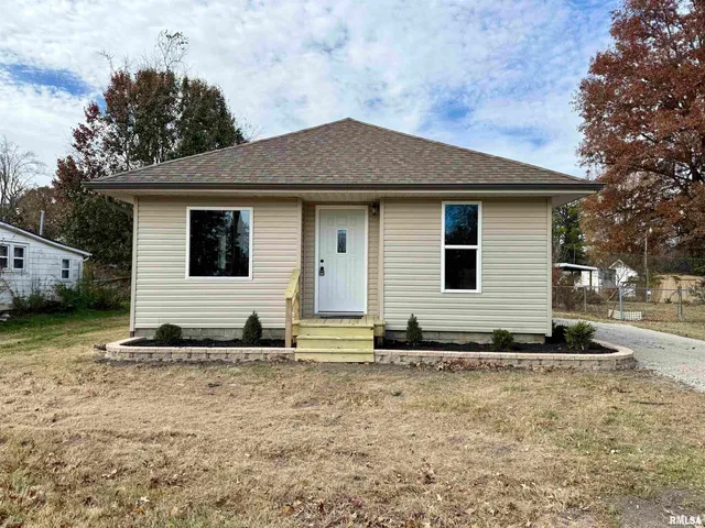 $124,500 | 1805 North 13th Street, Herrin, IL 62948