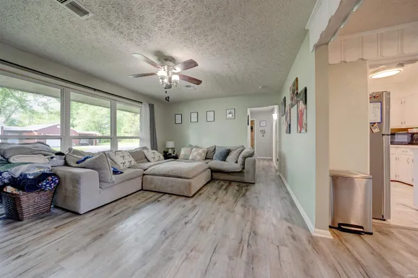 $214,900 | 8760 West Middleton Street, Richland, IN 47634