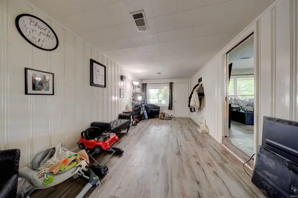 $214,900 | 8760 West Middleton Street, Richland, IN 47634
