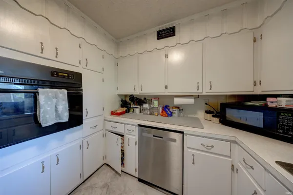 $214,900 | 8760 West Middleton Street, Richland, IN 47634