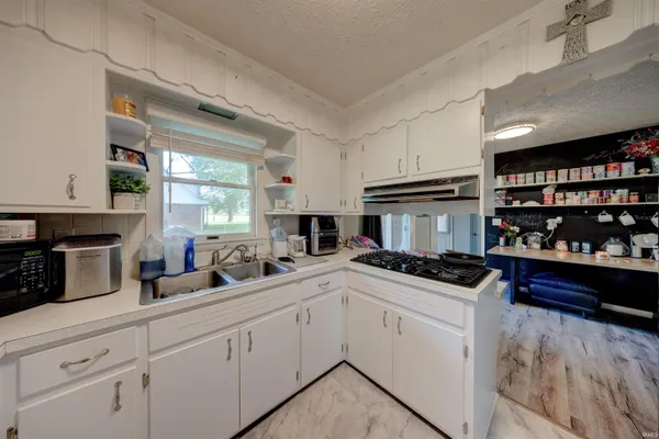 $214,900 | 8760 West Middleton Street, Richland, IN 47634