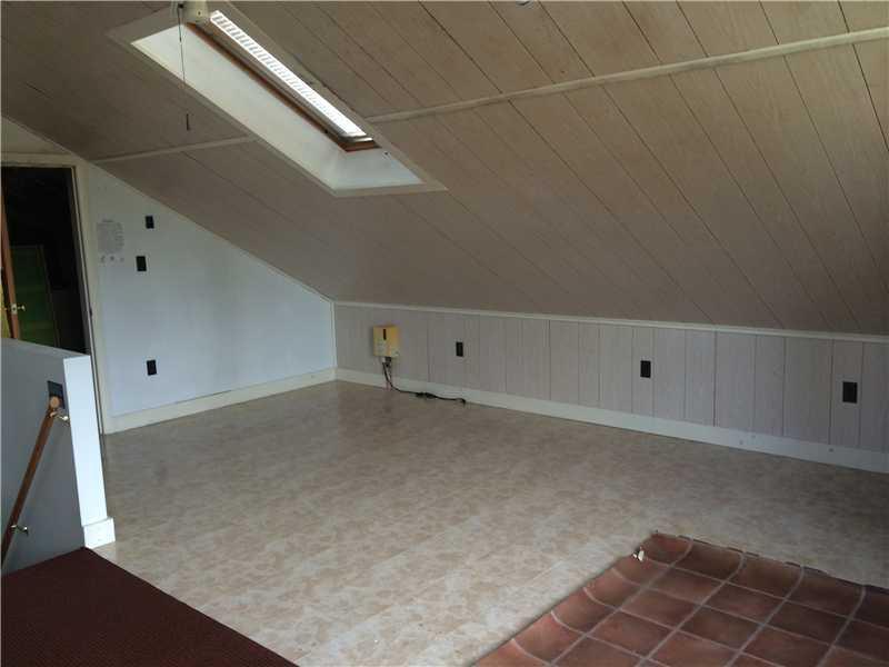 178 Atlantic Road Swans Island, ME 04685 - Photo 18 of 23 Studio/Study/Office.
