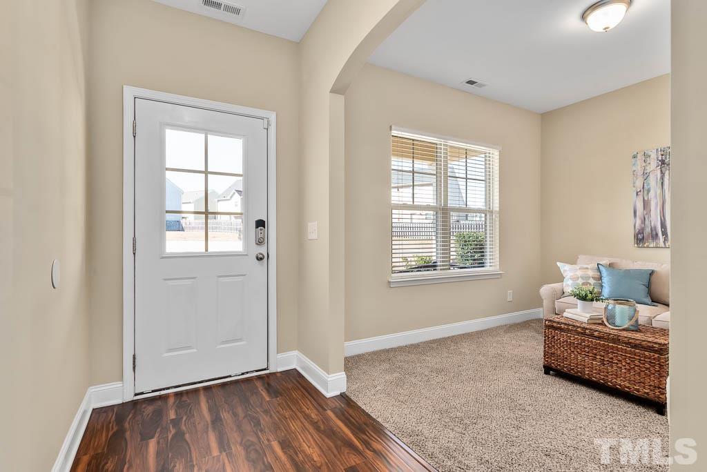 104 Mariners Point Way Garner, NC 27529 - Photo 4 of 27 Gallery Image 4