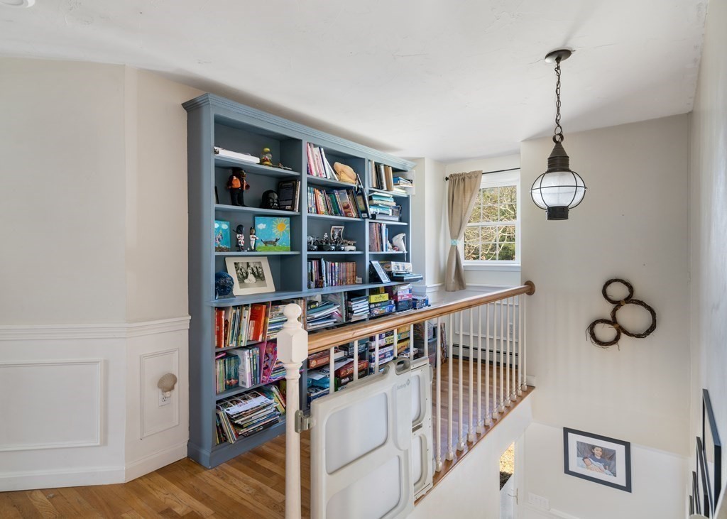 2 Firefly Lane Sandwich, MA 02563 - Photo 12 of 29 Gallery Image 12