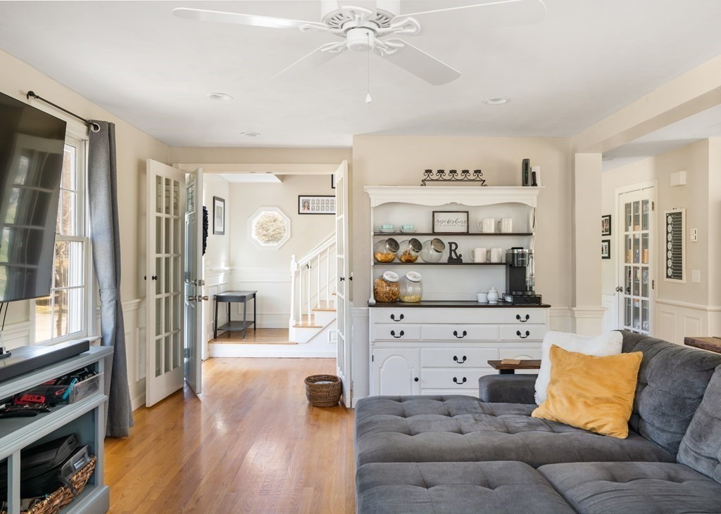 2 Firefly Lane Sandwich, MA 02563 - Photo 9 of 29 Gallery Image 9