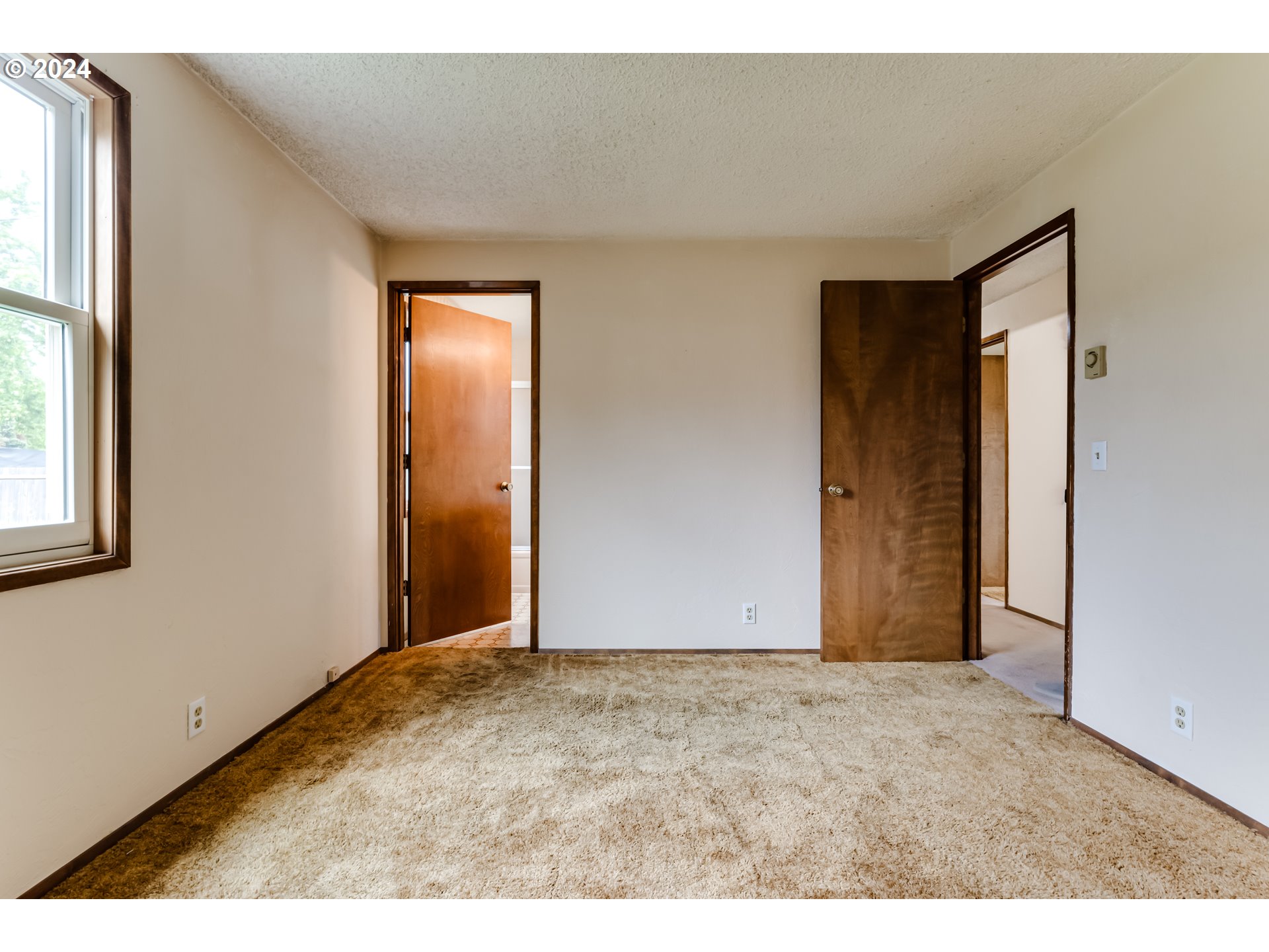1038 5th Street Springfield, OR 97477 - Photo 14 of 26 a view of an empty room