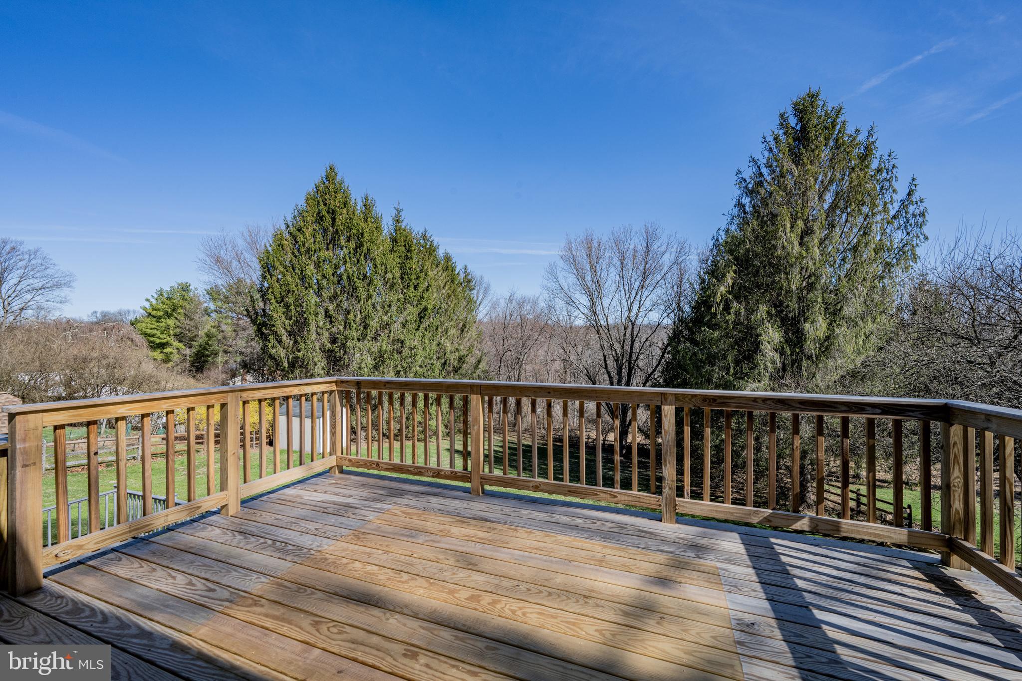 2402 Raintree Avenue Westminster, MD 21157 - Photo 4 of 32