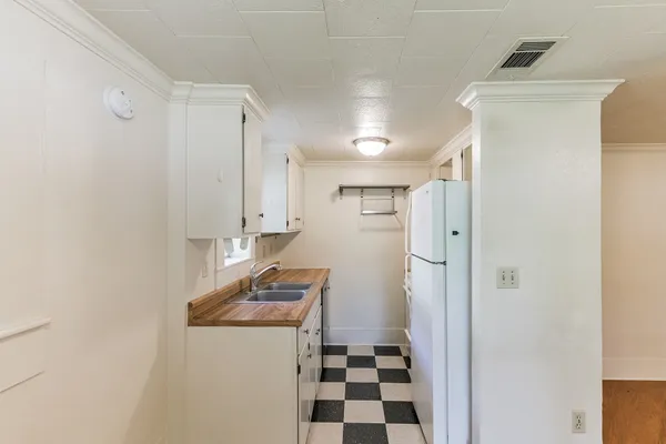 $1,375 | 501 East 4th Street, Georgetown, TX 78626