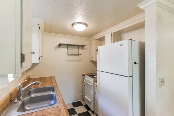 $1,375 | 501 East 4th Street, Georgetown, TX 78626