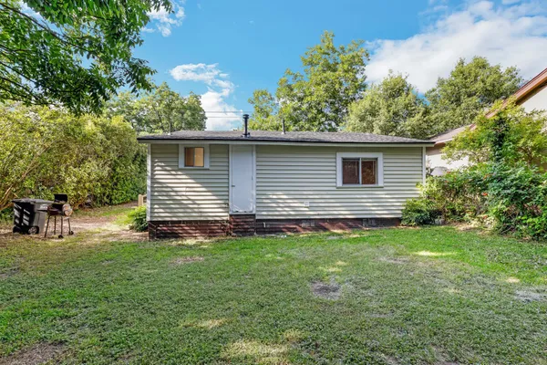 $1,375 | 501 East 4th Street, Georgetown, TX 78626