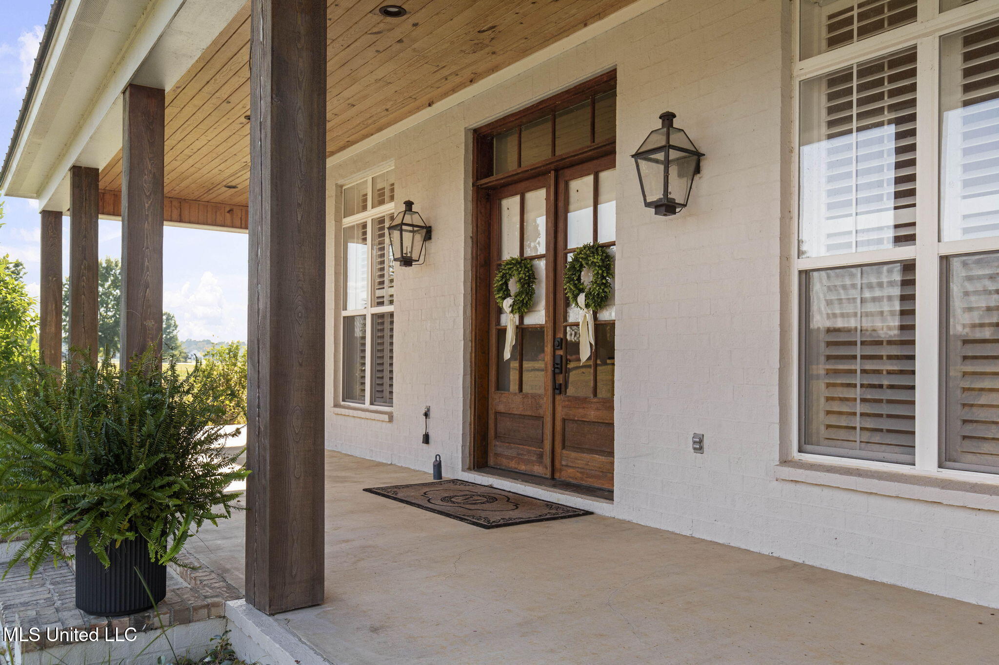 104 Chamberlin Court Madison, MS 39110 - Photo 11 of 106 Front Porch