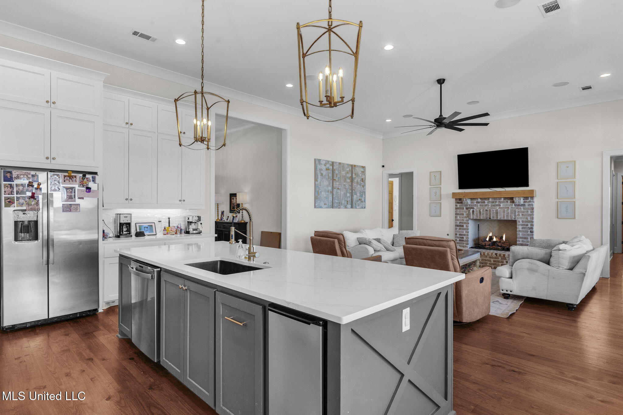 104 Chamberlin Court Madison, MS 39110 - Photo 25 of 106 Kitchen Island