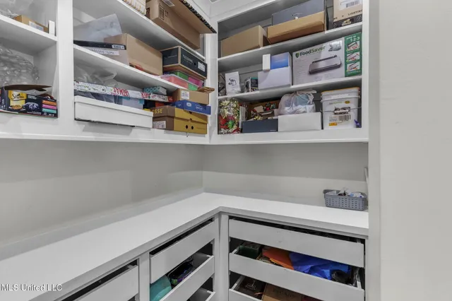 $985,000 | 104 Chamberlin Court, Madison, MS 39110