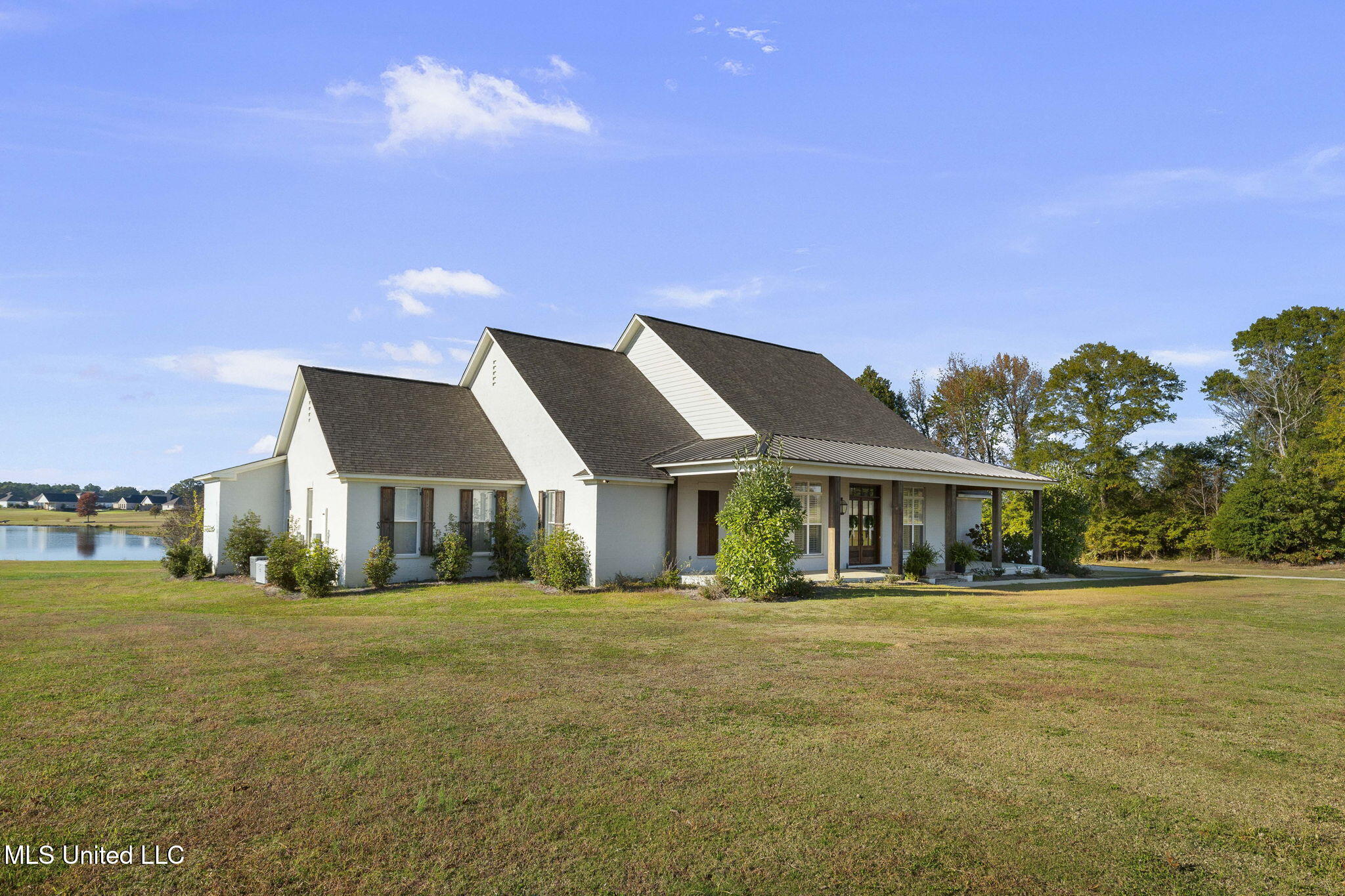 104 Chamberlin Court Madison, MS 39110 - Photo 6 of 106 Front of the house