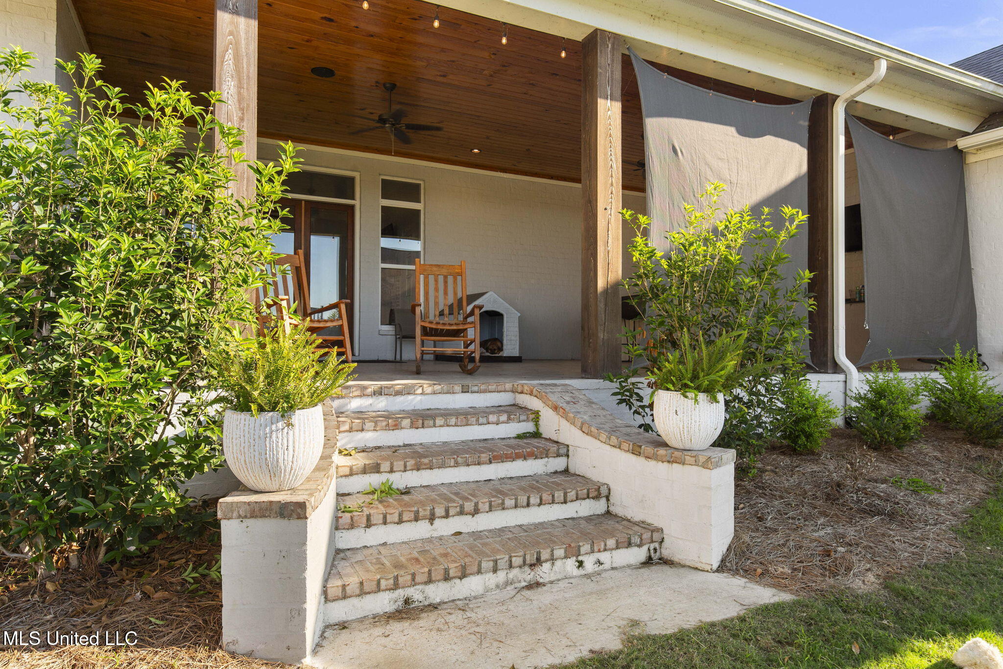 104 Chamberlin Court Madison, MS 39110 - Photo 82 of 106 Back Porch